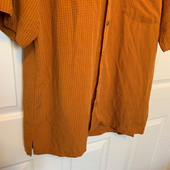 Columbia Men's Short Sleeved Plaid Button Down Shirt Orange Size L - Picture 3 of 10